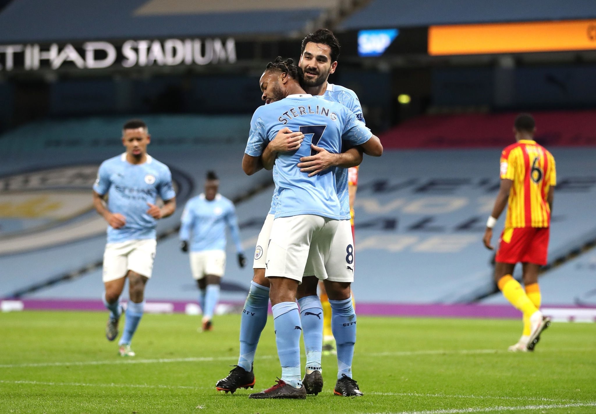 鲍勃的重返 鲍勃的重返